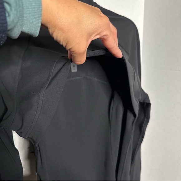 Lululemon Nulu Cropped Define Jacket Black   Size 12 New With Tags Back Vent - Picture 6 of 7